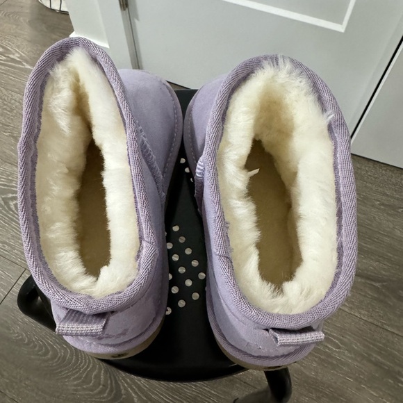 Peter Alexander UGG style slippers - Picture 3 of 5